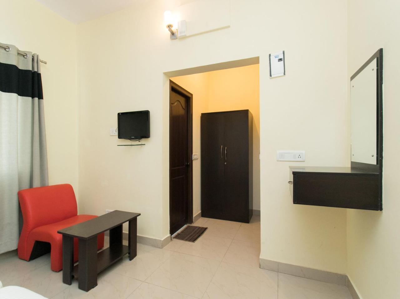 Oyo 10378 Hotel Hibiscus Mayflower Bengaluru Kültér fotó