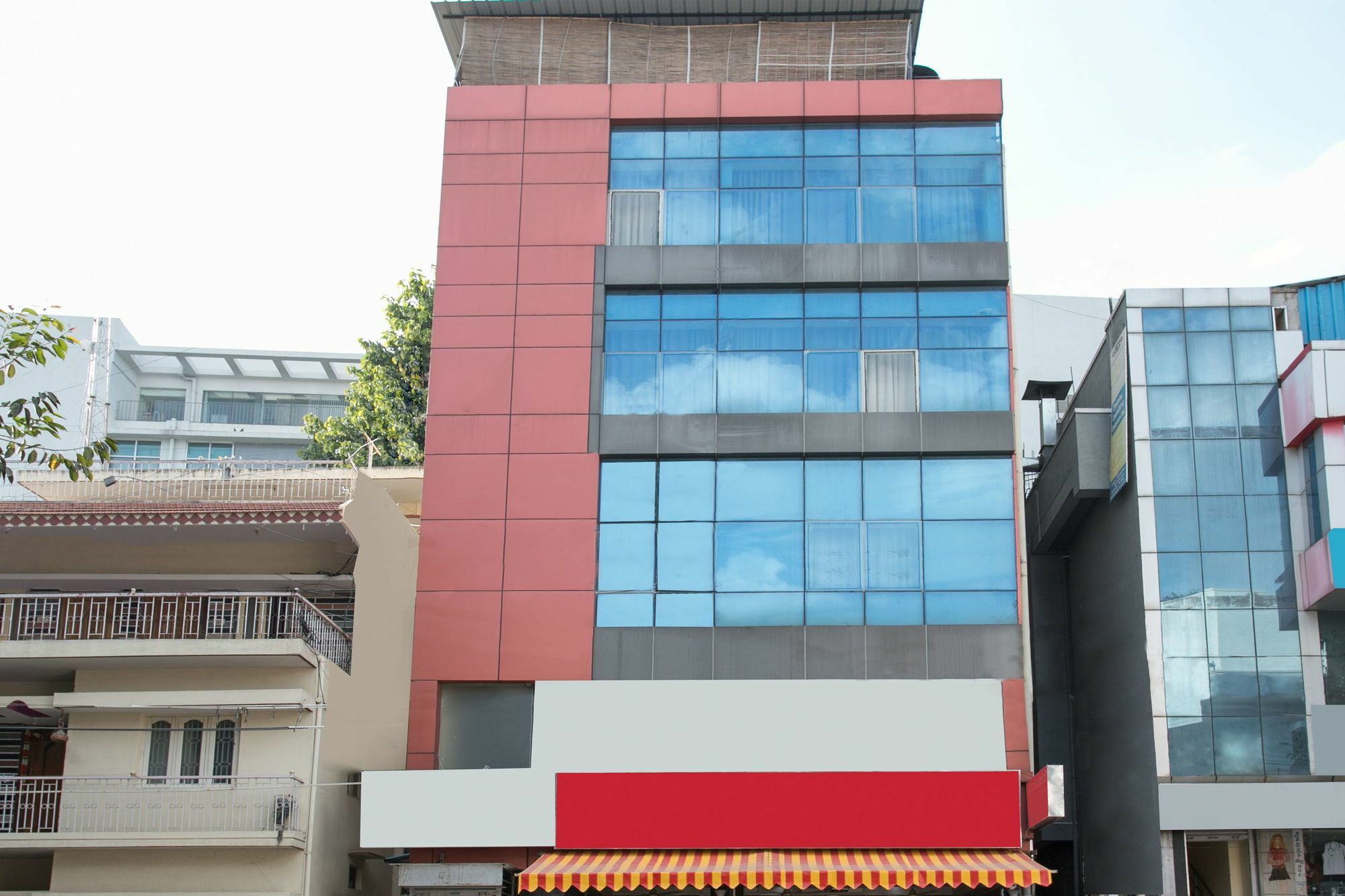Oyo 10378 Hotel Hibiscus Mayflower Bengaluru Kültér fotó